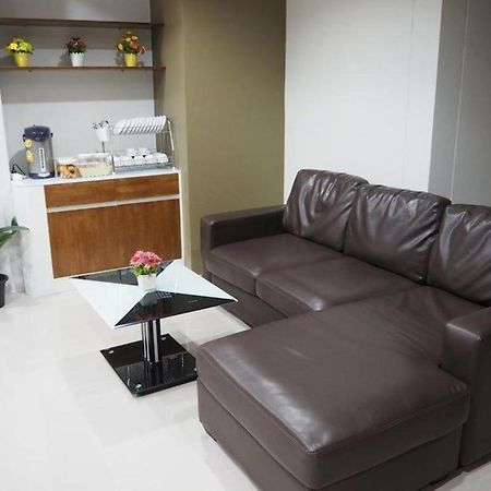 Regent Room Hotel Surat Thani Exteriör bild